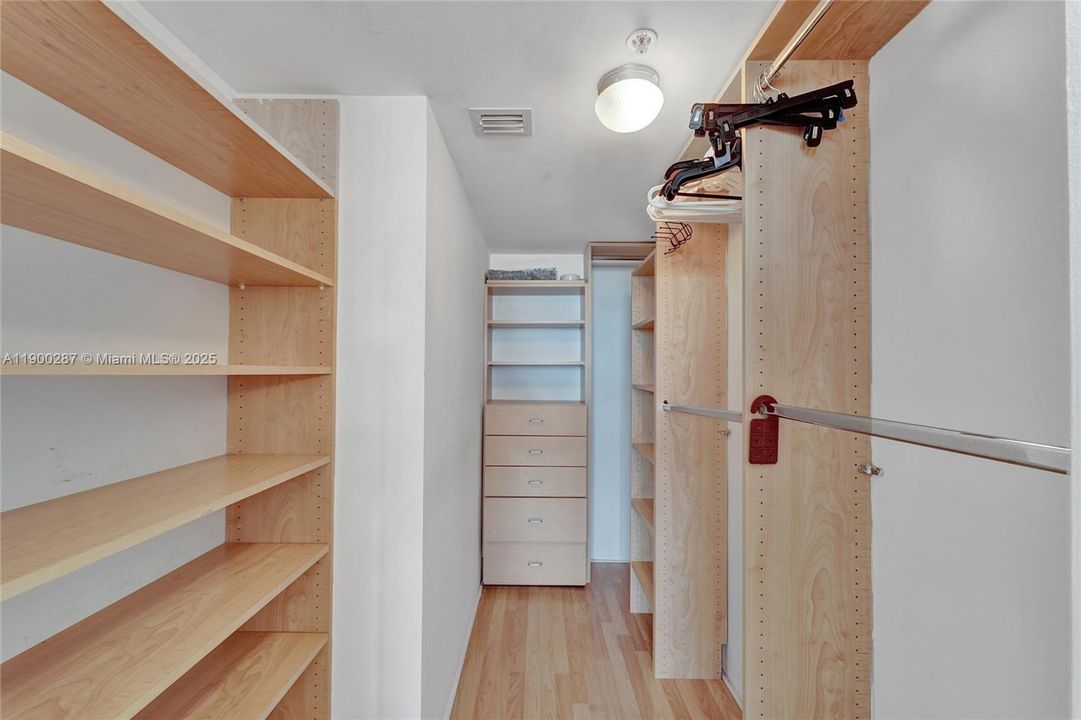 最近租的: $5,500 (2 贝兹, 2 浴室, 1270 平方英尺)