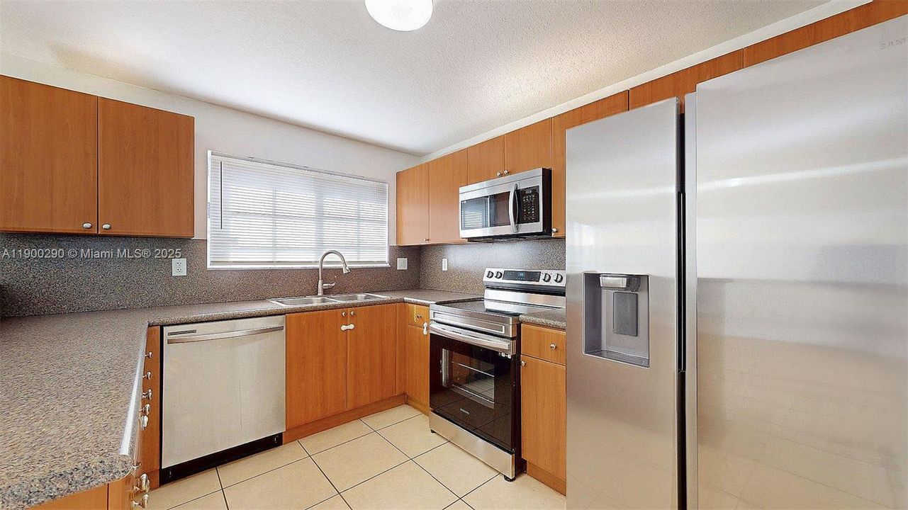 待售: $340,000 (3 贝兹, 2 浴室, 1657 平方英尺)