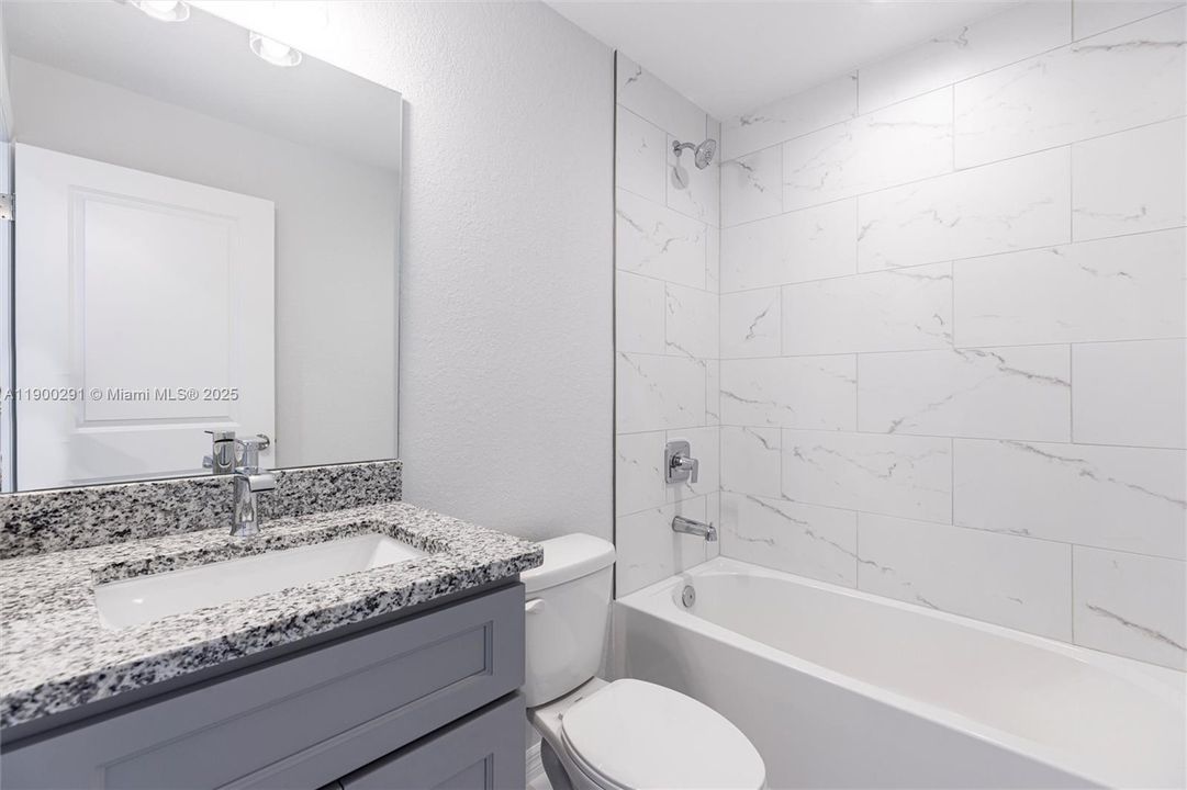 For Rent: $1,950 (3 beds, 2 baths, 1304 Square Feet)