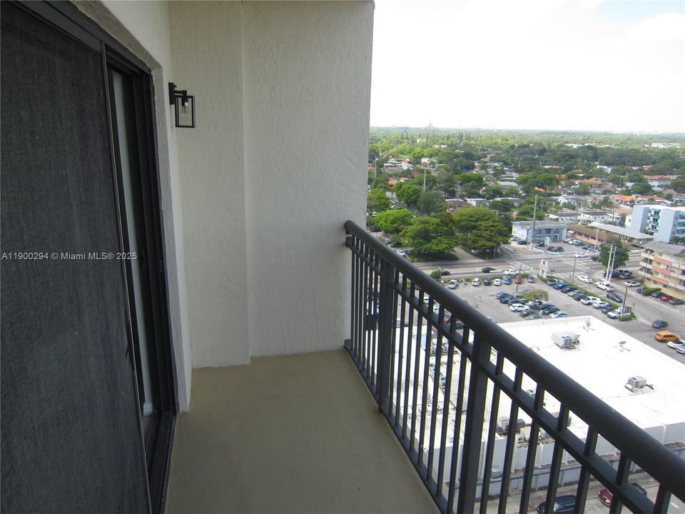 For Rent: $1,800 (0 beds, 1 baths, 400 Square Feet)