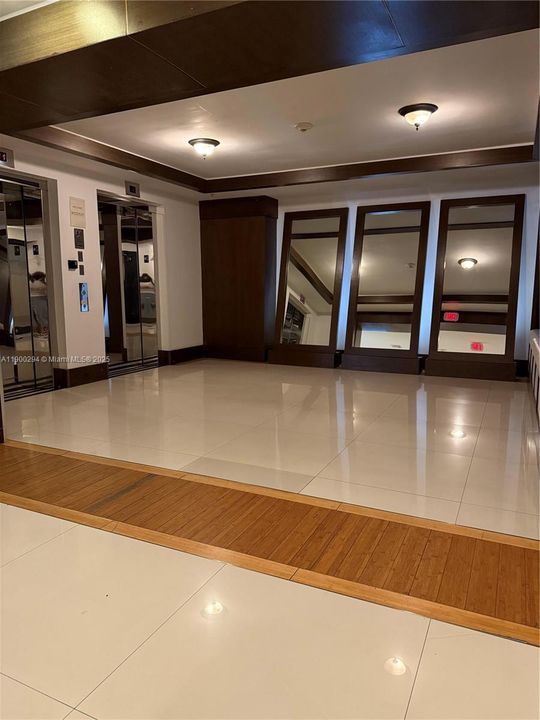 For Rent: $1,800 (0 beds, 1 baths, 400 Square Feet)