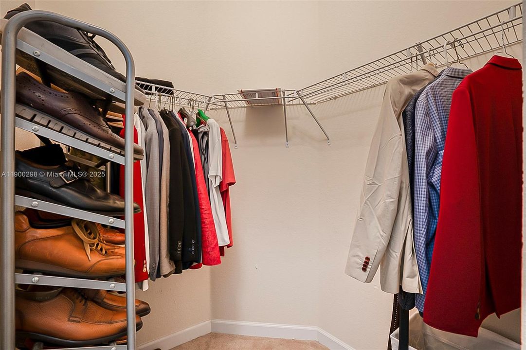 Walk-in Closet