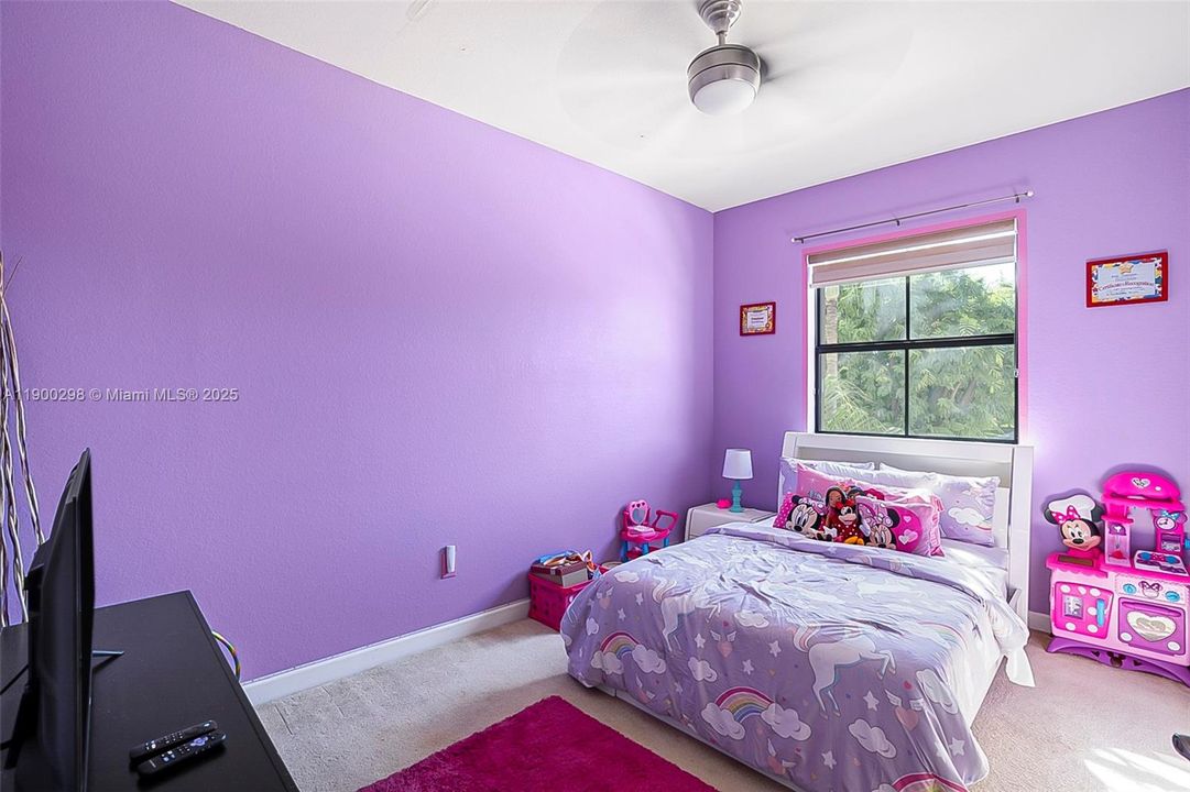 For Sale: $425,000 (3 beds, 2 baths, 1706 Square Feet)