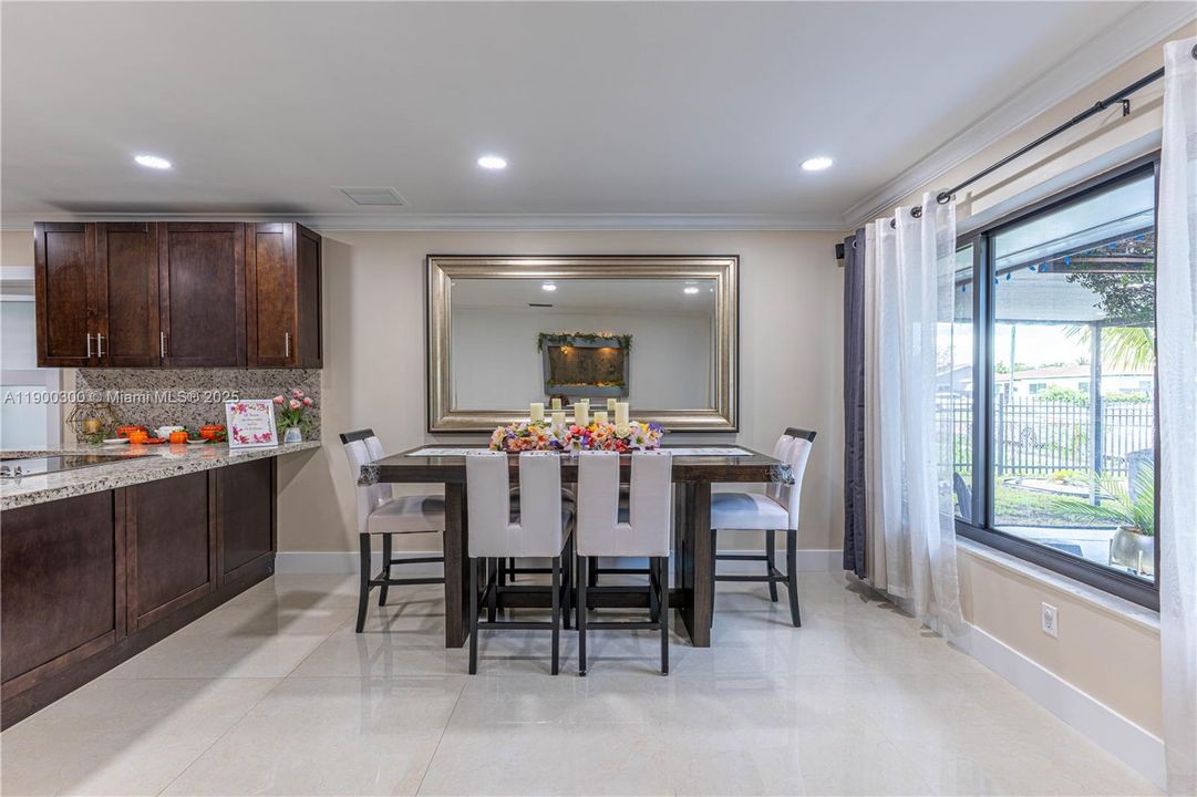 Active With Contract: $545,000 (3 beds, 1 baths, 1433 Square Feet)