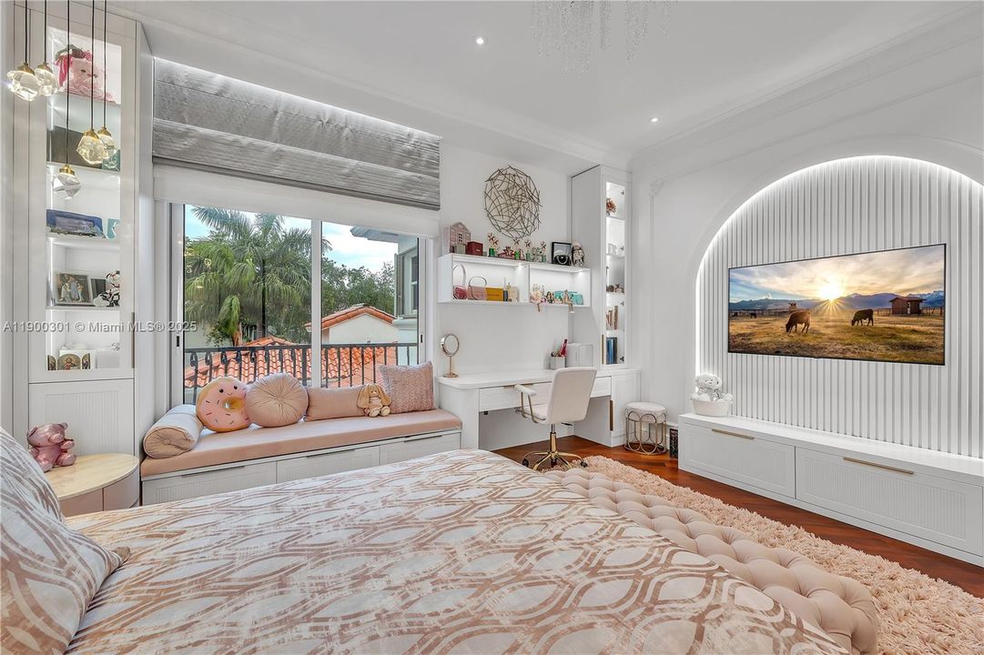 En Venta: $3,100,000 (5 camas, 4 baños, 3256 Pies cuadrados)