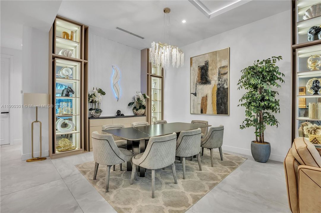 En Venta: $3,100,000 (5 camas, 4 baños, 3256 Pies cuadrados)