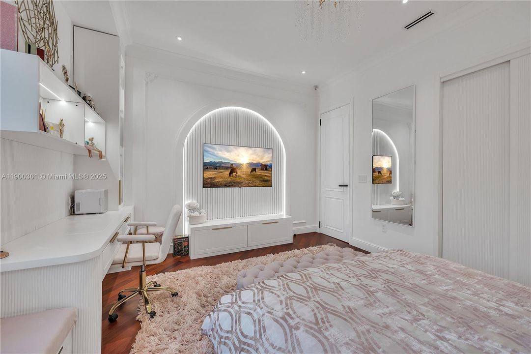 En Venta: $3,100,000 (5 camas, 4 baños, 3256 Pies cuadrados)