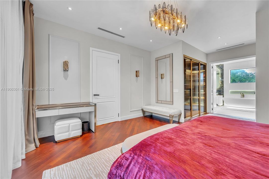 En Venta: $3,100,000 (5 camas, 4 baños, 3256 Pies cuadrados)