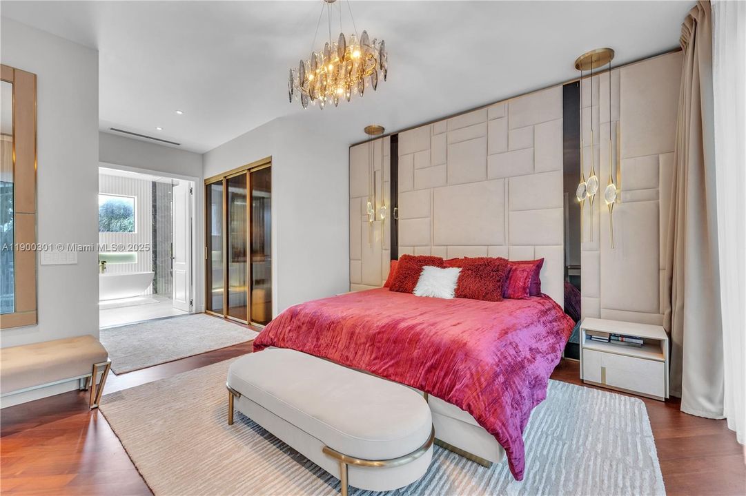 En Venta: $3,100,000 (5 camas, 4 baños, 3256 Pies cuadrados)