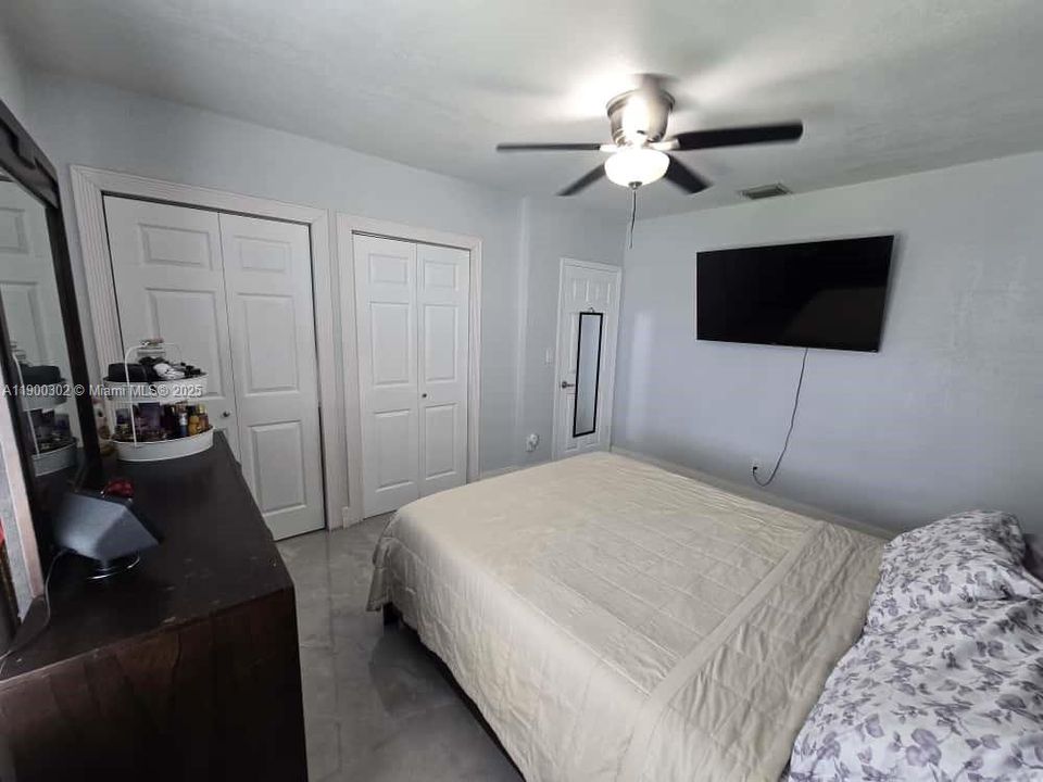 Recently Sold: $549,900 (4 beds, 2 baths, 1495 Square Feet)