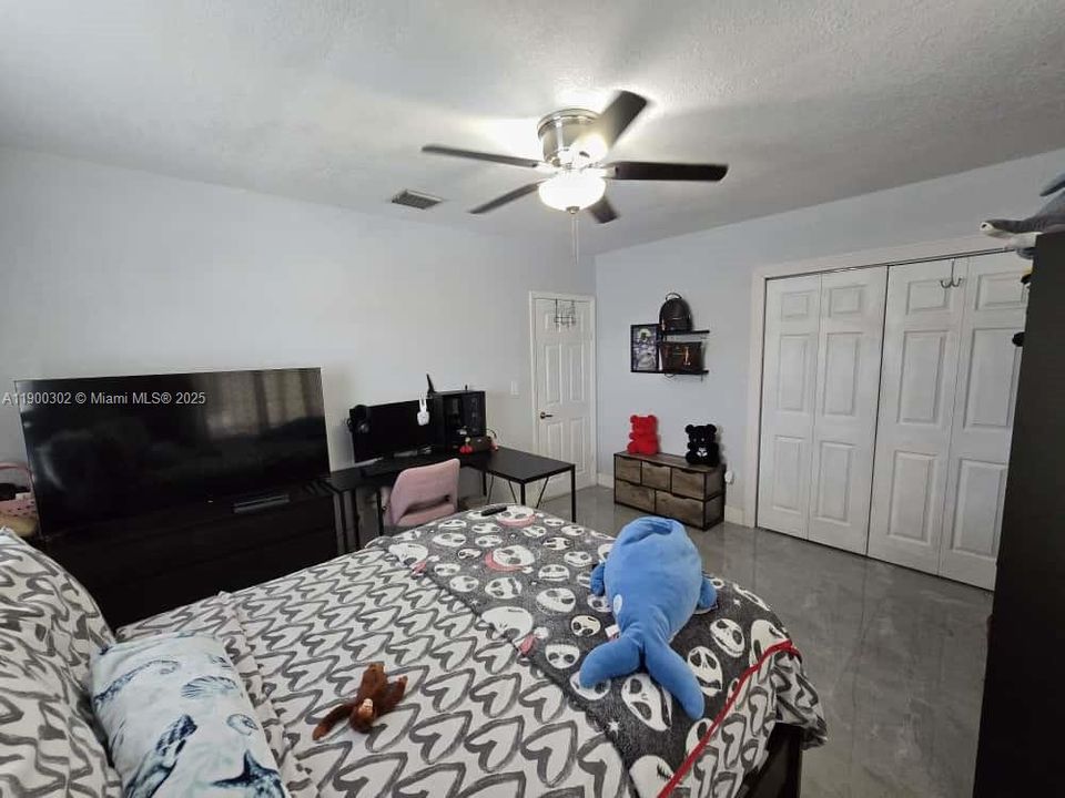 Recently Sold: $549,900 (4 beds, 2 baths, 1495 Square Feet)