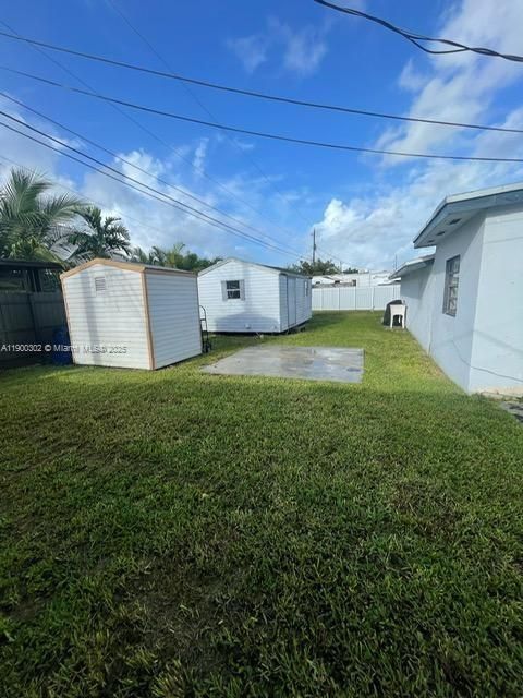 Recently Sold: $549,900 (4 beds, 2 baths, 1495 Square Feet)