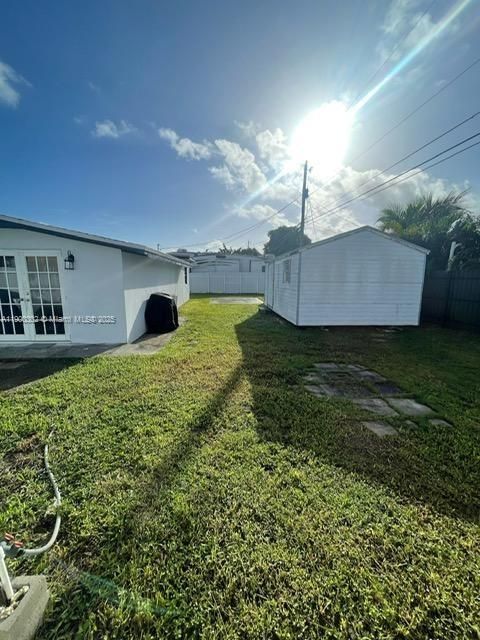 Recently Sold: $549,900 (4 beds, 2 baths, 1495 Square Feet)