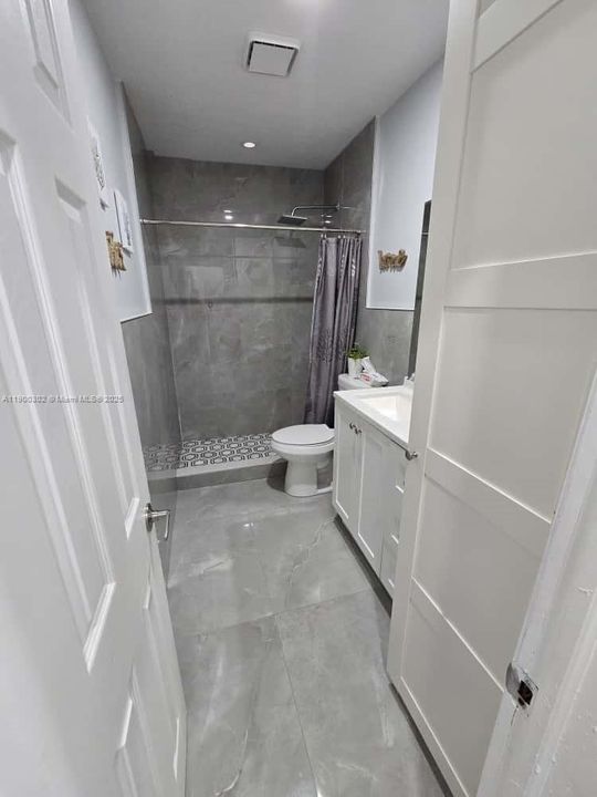 Recently Sold: $549,900 (4 beds, 2 baths, 1495 Square Feet)