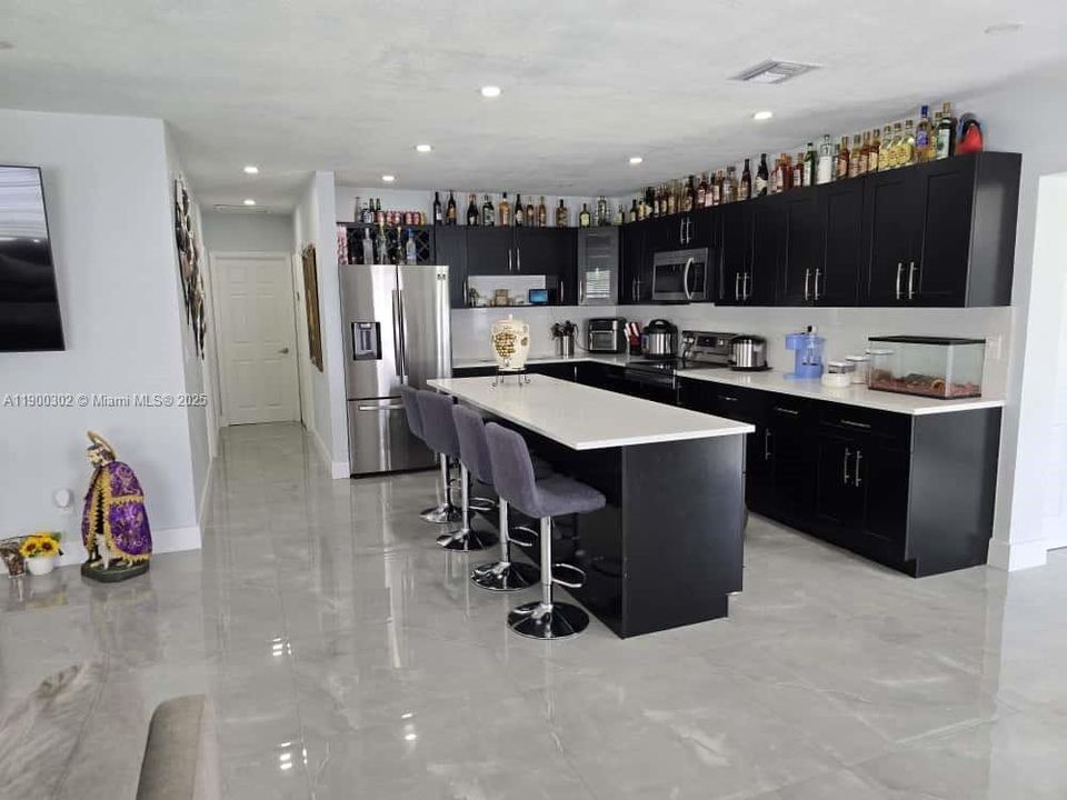 Recently Sold: $549,900 (4 beds, 2 baths, 1495 Square Feet)