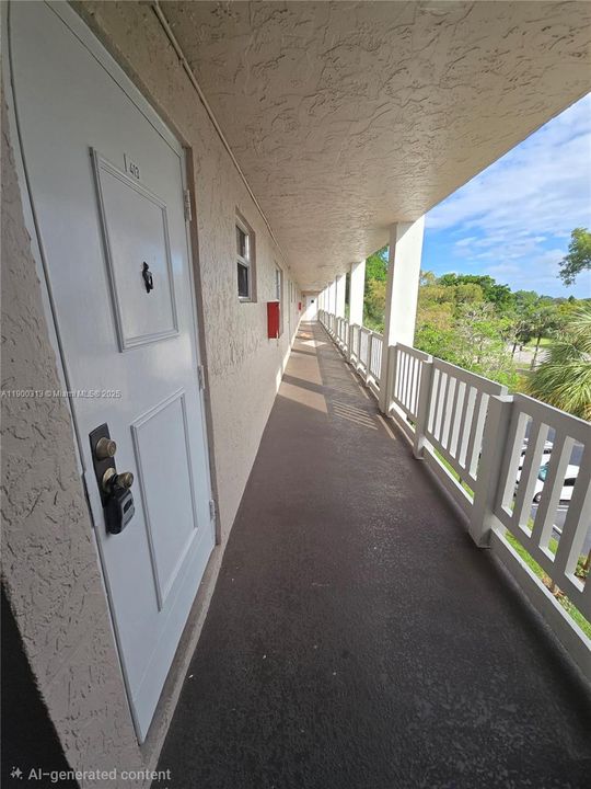 出租: $1,725 (1 贝兹, 1 浴室, 835 平方英尺)