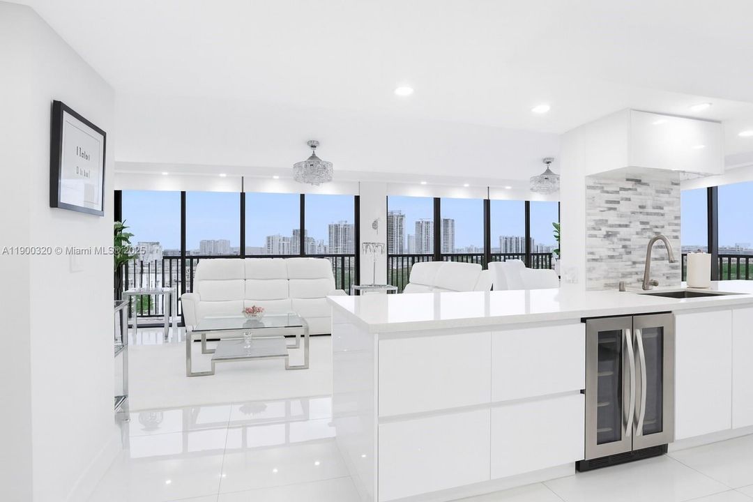 Activo con contrato: $679,000 (2 camas, 2 baños, 1360 Pies cuadrados)