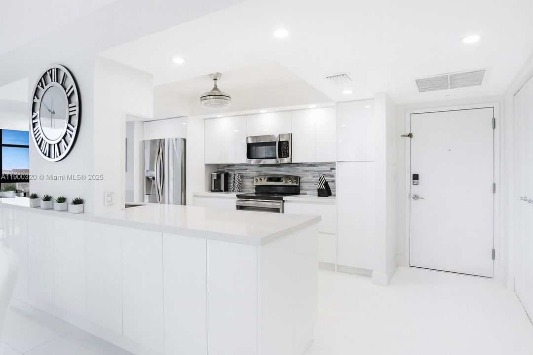 Activo con contrato: $679,000 (2 camas, 2 baños, 1360 Pies cuadrados)