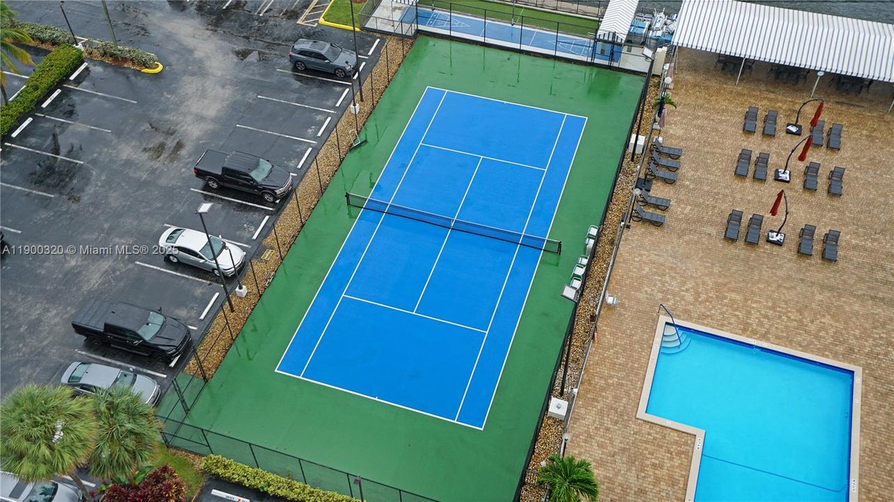 Activo con contrato: $679,000 (2 camas, 2 baños, 1360 Pies cuadrados)