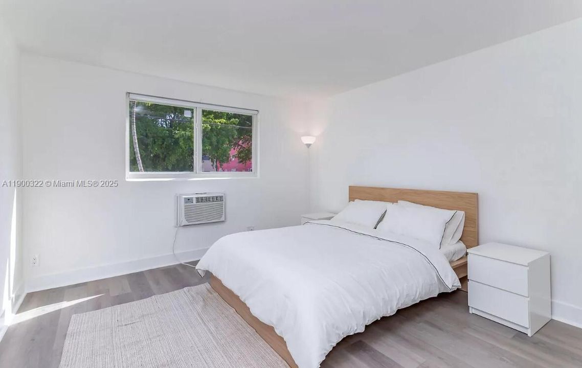 Recently Rented: $1,800 (1 beds, 1 baths, 500 Square Feet)