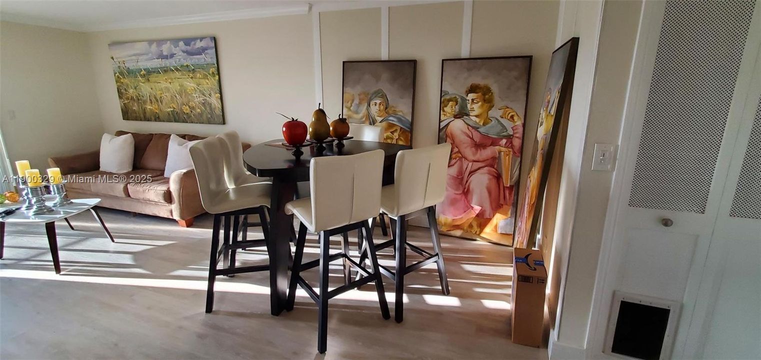 For Rent: $1,700 (1 beds, 1 baths, 690 Square Feet)