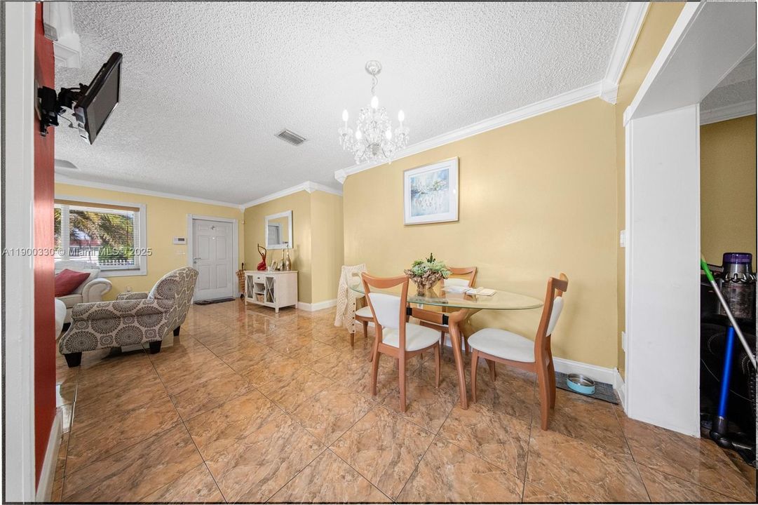 Active With Contract: $579,999 (3 beds, 2 baths, 1240 Square Feet)