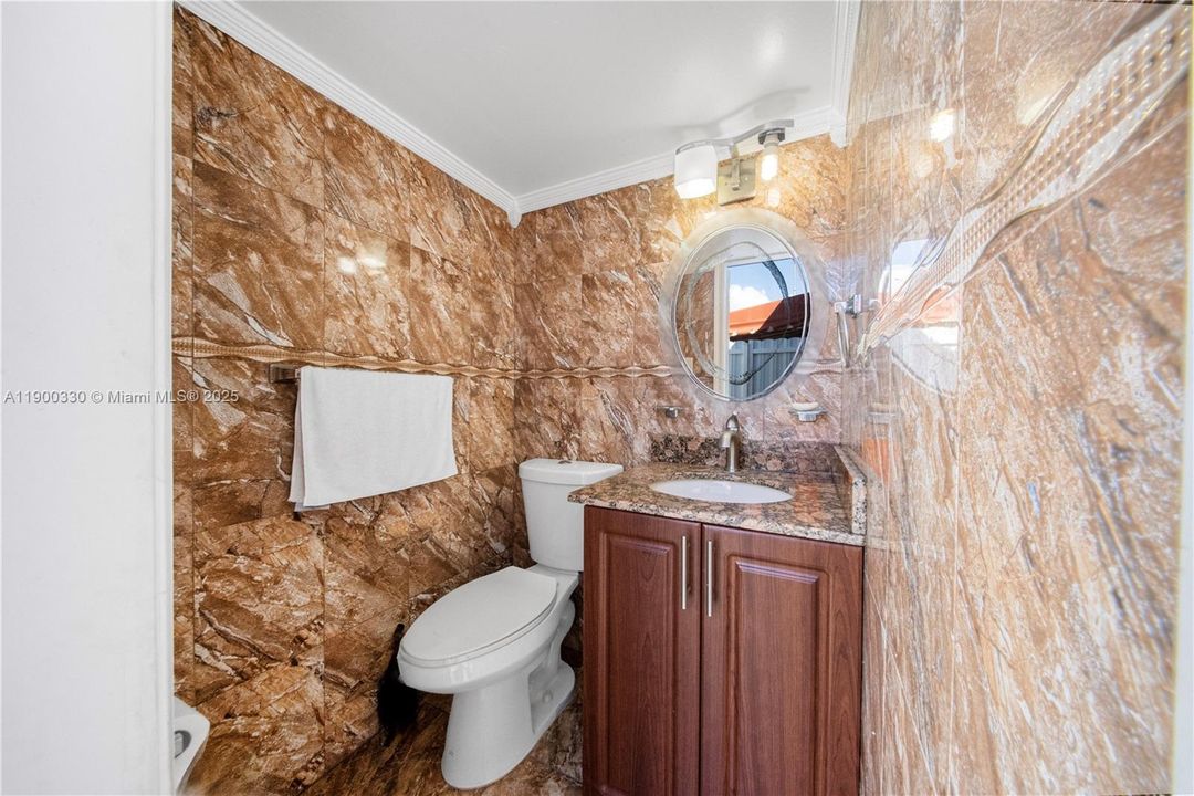 Active With Contract: $579,999 (3 beds, 2 baths, 1240 Square Feet)