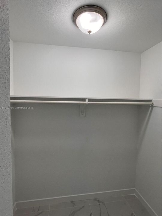 For Rent: $2,600 (3 beds, 3 baths, 1650 Square Feet)