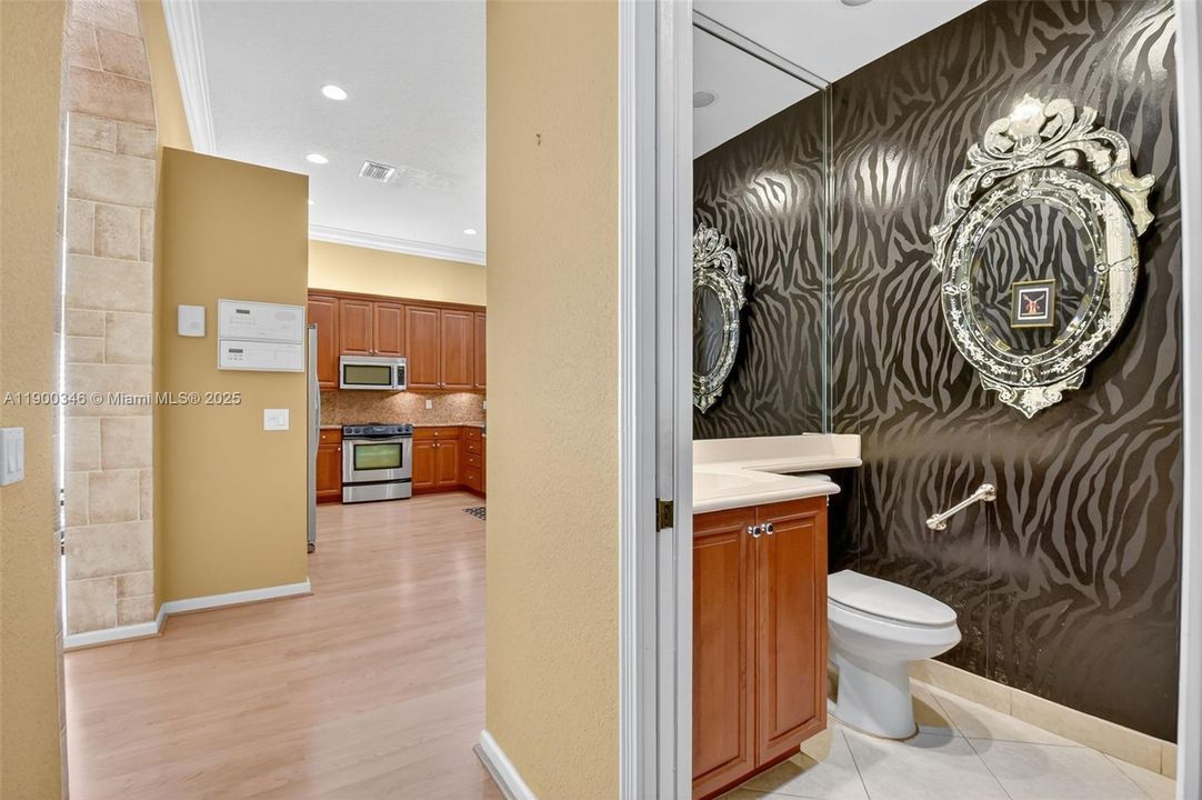 For Sale: $550,000 (3 beds, 2 baths, 2347 Square Feet)