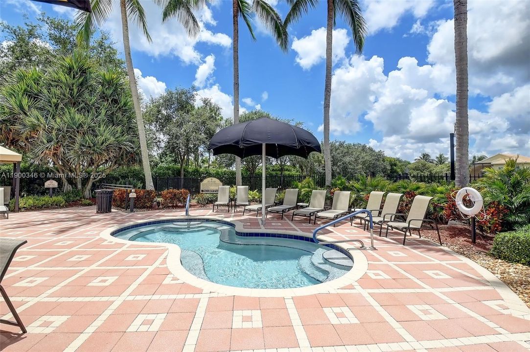 For Sale: $550,000 (3 beds, 2 baths, 2347 Square Feet)