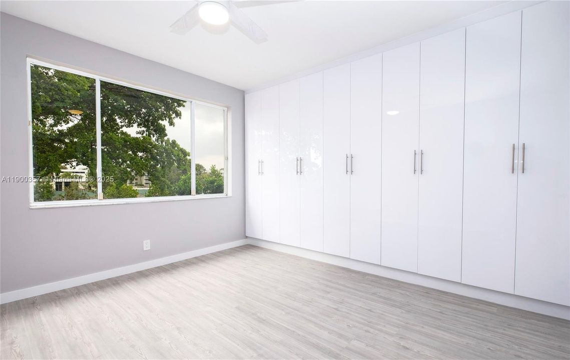 For Rent: $3,000 (2 beds, 2 baths, 1110 Square Feet)