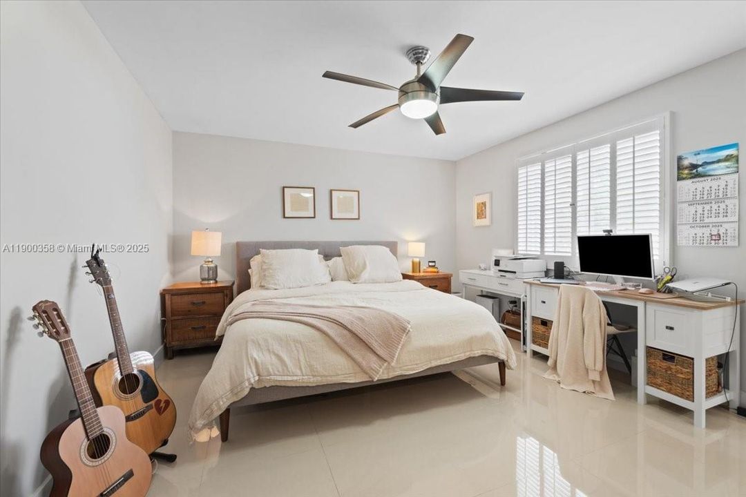 Recently Rented: $4,100 (3 beds, 2 baths, 2128 Square Feet)