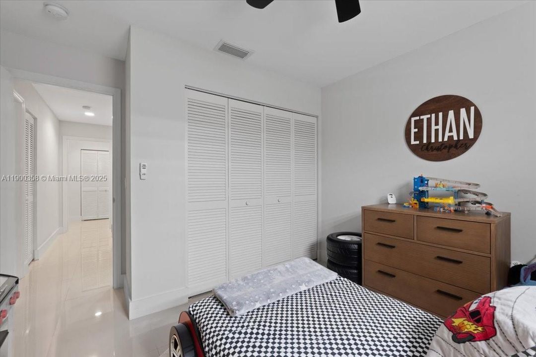 Recently Rented: $4,100 (3 beds, 2 baths, 2128 Square Feet)