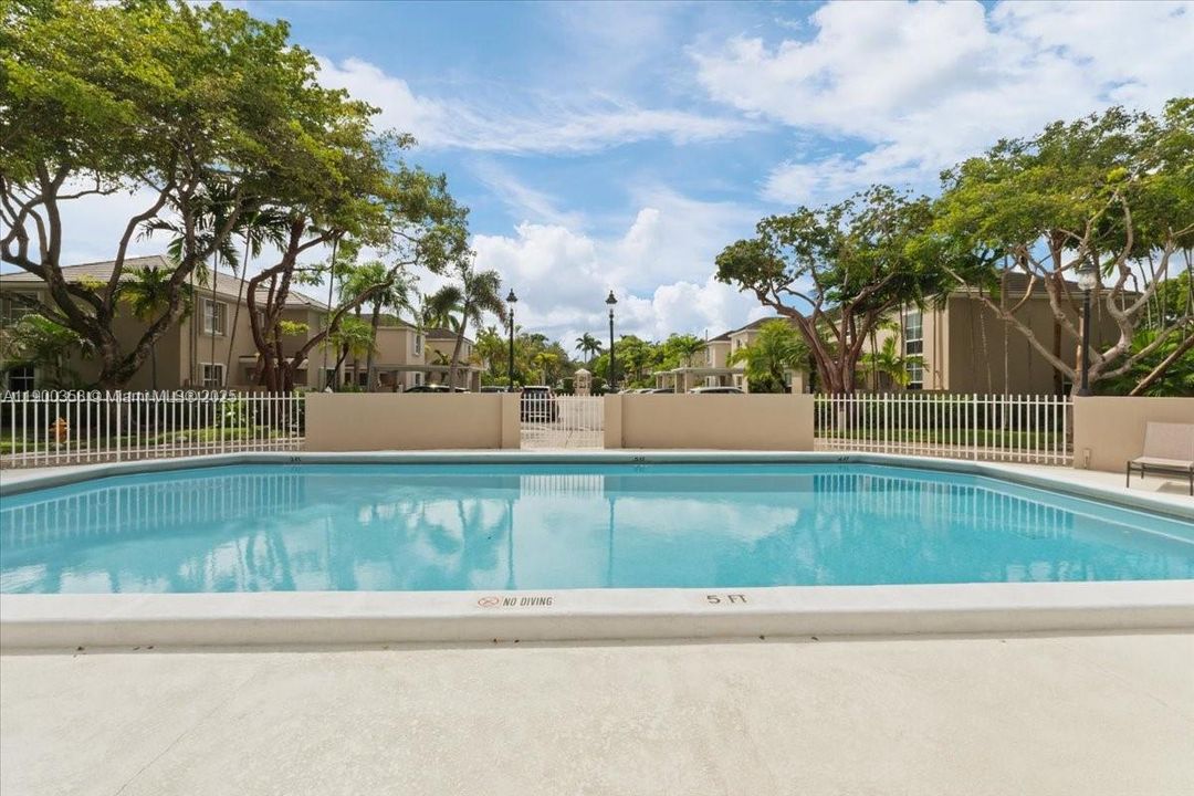 Recently Rented: $4,100 (3 beds, 2 baths, 2128 Square Feet)