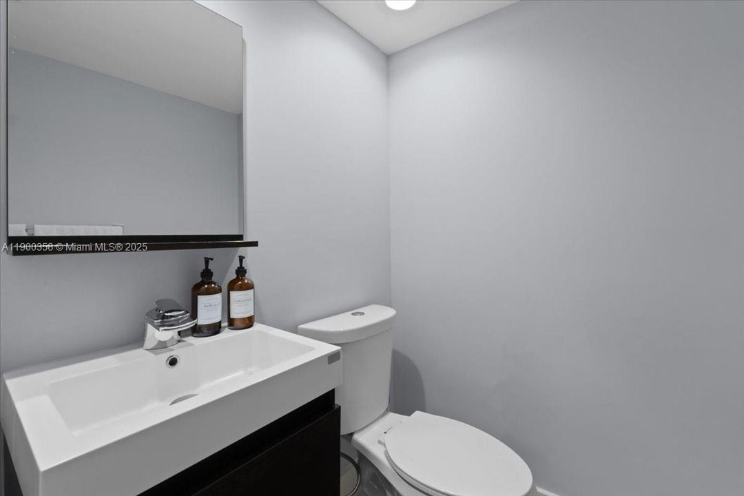 Recently Rented: $4,100 (3 beds, 2 baths, 2128 Square Feet)