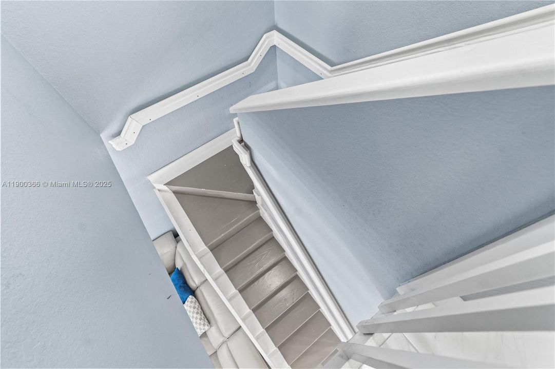 待售: $280,000 (2 贝兹, 2 浴室, 1166 平方英尺)