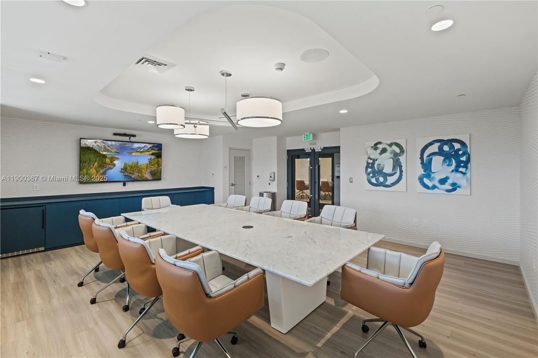 Active With Contract: $3,333 (1 beds, 1 baths, 1036 Square Feet)