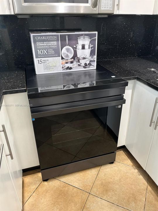 New Range and Cookware