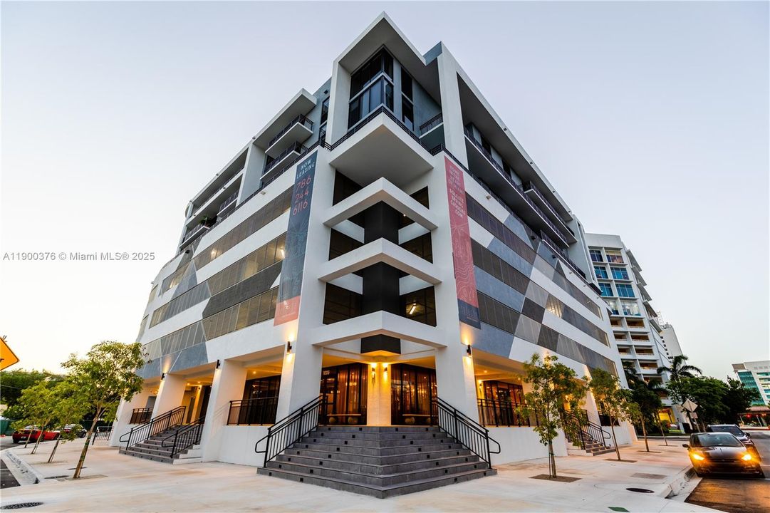 Recently Rented: $2,825 (1 beds, 1 baths, 0 Square Feet)