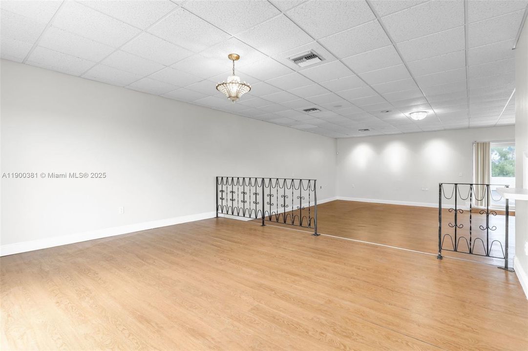 For Rent: $3,000 (4 beds, 4 baths, 3312 Square Feet)