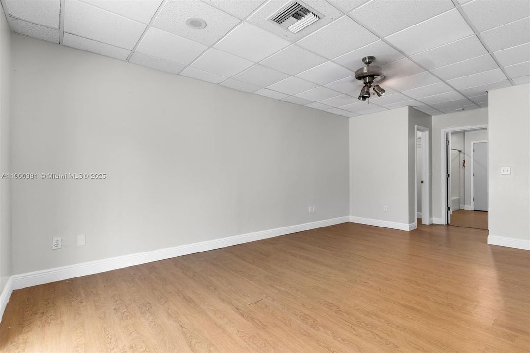 For Rent: $3,000 (4 beds, 4 baths, 3312 Square Feet)