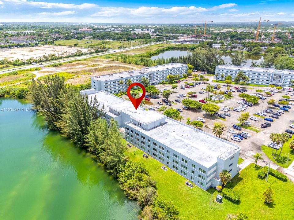 For Rent: $3,000 (4 beds, 4 baths, 3312 Square Feet)