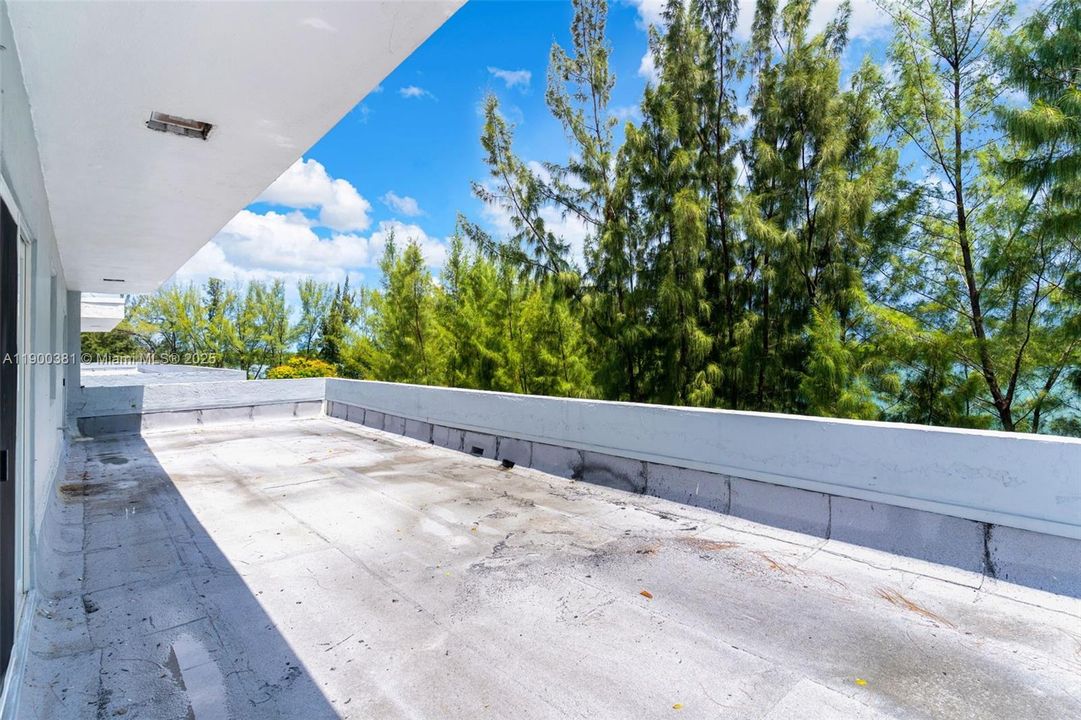 For Rent: $3,000 (4 beds, 4 baths, 3312 Square Feet)