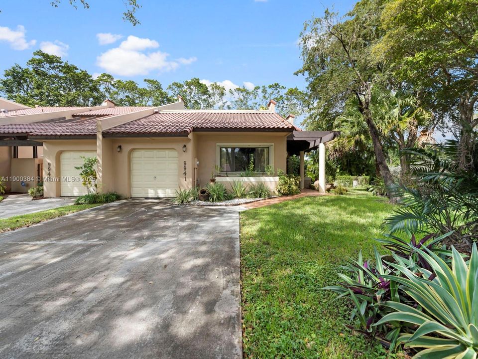 Recently Rented: $3,900 (4 beds, 2 baths, 1524 Square Feet)