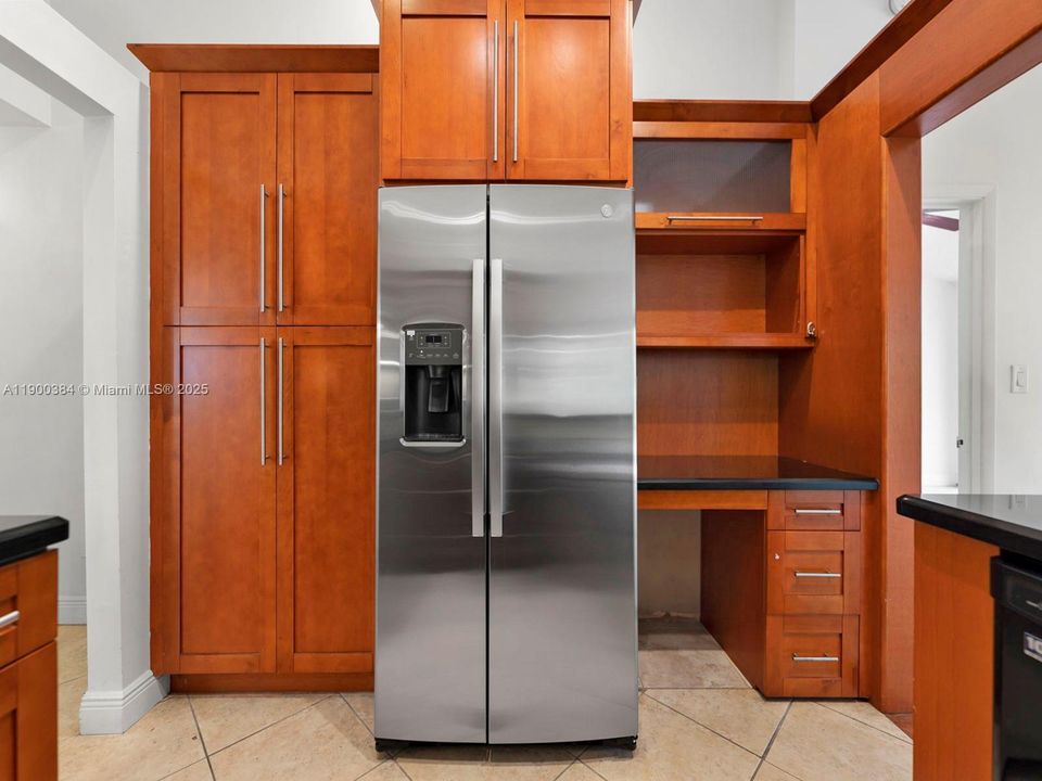 Recently Rented: $3,900 (4 beds, 2 baths, 1524 Square Feet)