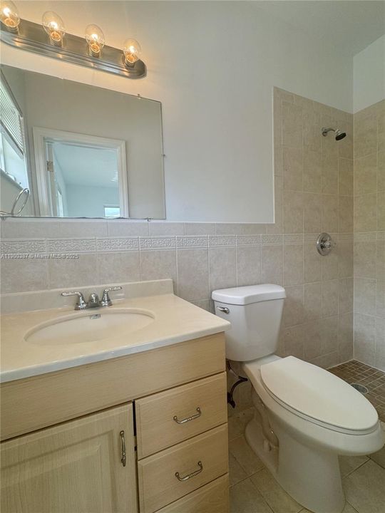 Active With Contract: $549,900 (4 beds, 2 baths, 1424 Square Feet)