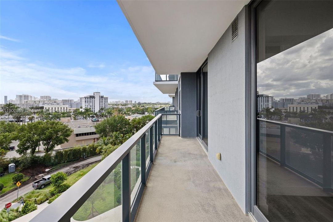 Active With Contract: $3,792 (2 beds, 2 baths, 1264 Square Feet)