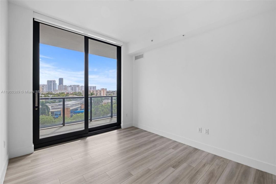 Active With Contract: $3,792 (2 beds, 2 baths, 1264 Square Feet)