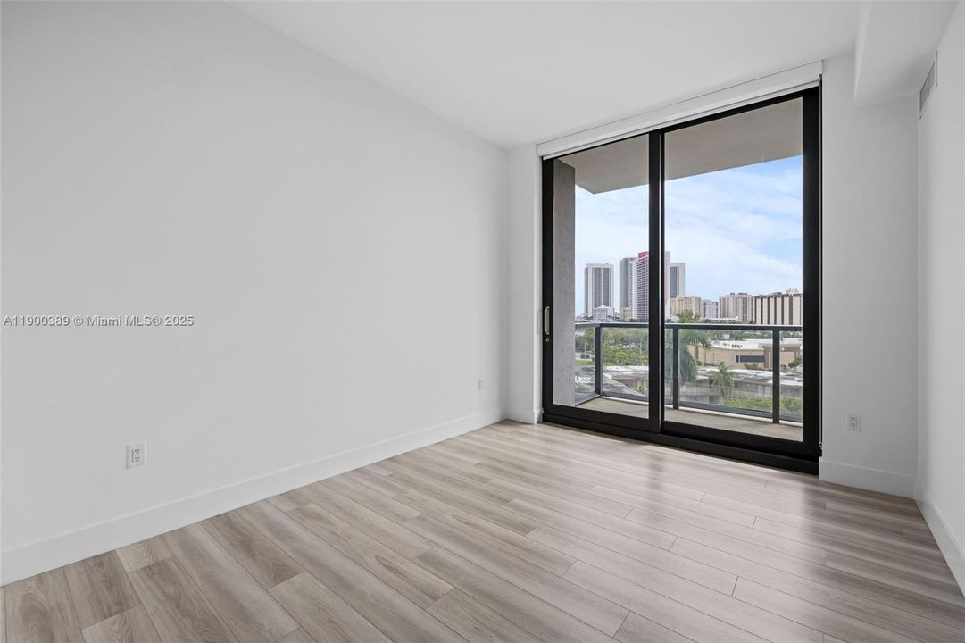 Active With Contract: $3,792 (2 beds, 2 baths, 1264 Square Feet)