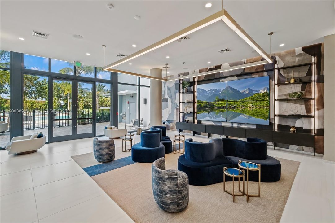 Active With Contract: $3,792 (2 beds, 2 baths, 1264 Square Feet)